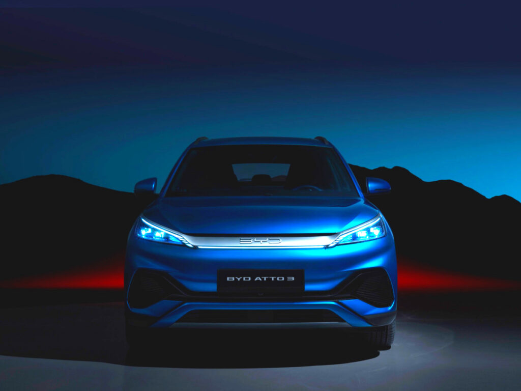 "이게 정상 맞아요?", "두 눈 뜨고 당했다"…분통 터진 계약자들 '날벼락' 5 BYD New Atto3 Launched in China (5)