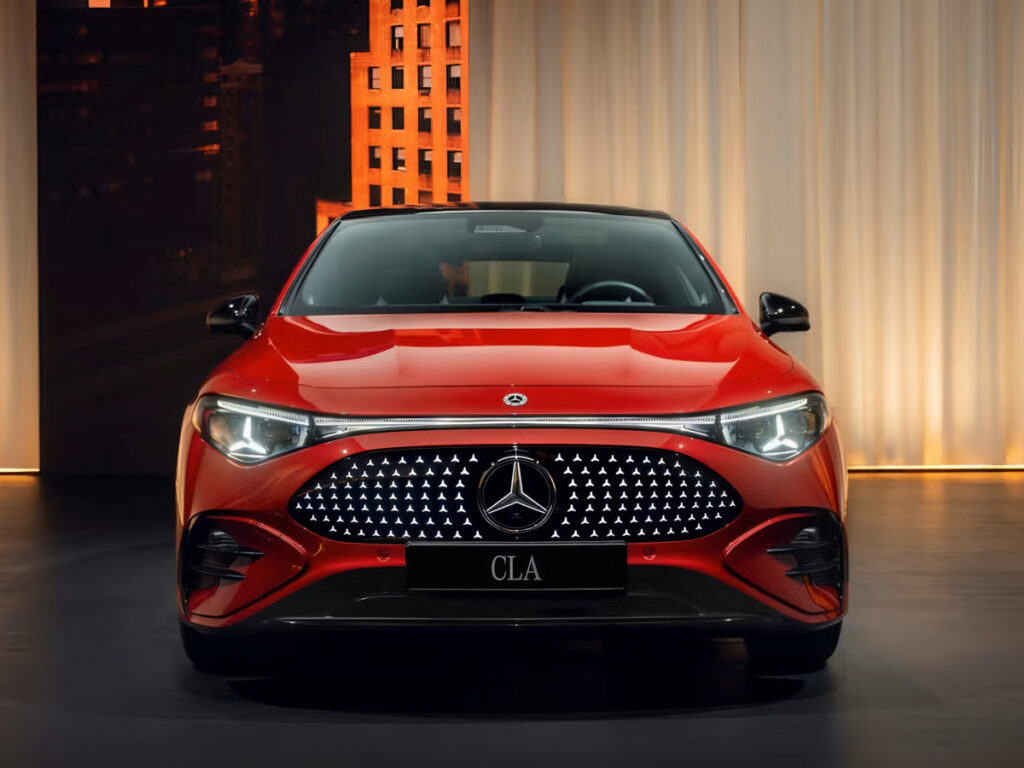30년 사랑 받았는데 "결국 없앤다"…이번을 끝으로 벤츠 '이 모델, '역사속으로' 4 Benz A-Class discontinuation notice (4)