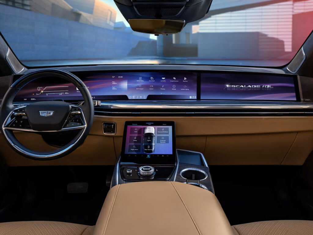 실내가 호텔 수준 "한번 타면 못 내린다는 SUV"…가격이 무려? 4 Cadillac Escalade IQL pricing (4)