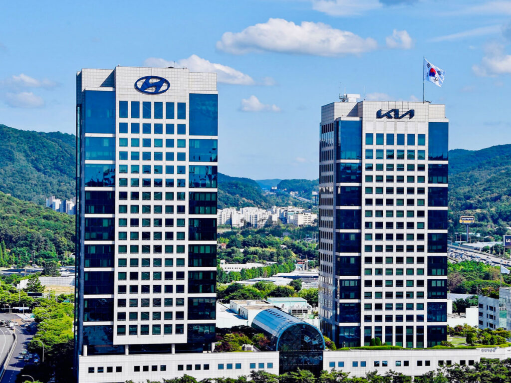 39년 만에 쓴 새 역사? "현대차·기아가 해냈다"…뜻밖의 소식에 '웃음꽃' 2 Cumulative Hyundai Kia US sales (2)