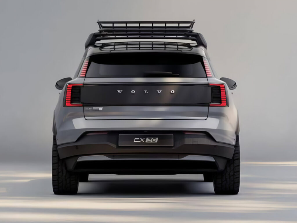 "우리가 알던 볼보가 맞나?"…불티나게 팔리더니 '新모델' 떴다, 또 한국인 겨냥? 7 EX30 Cross Country China Unveiled (7)