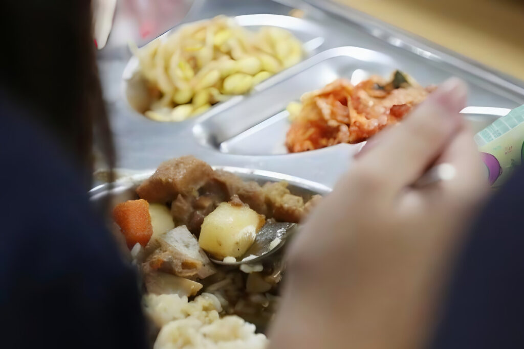 월에 버는 돈만 1억인데 "생존 위협받는다"…한계 온 유튜버들, 왜? 8 Foodie YouTuber Health Red Flags (8)