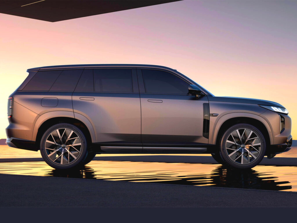 "4천만원 대인데 싼타페보다 크다"...무려 1150km 달리는 SUV 정체 1 GAC Trumpchi S7 launched