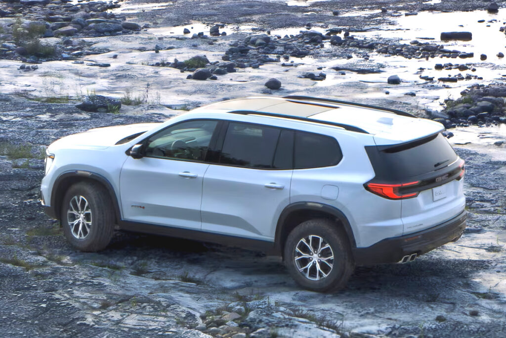 "아메리칸 스타일의 대형 SUV"…격이 다른 모습으로 팰리세이드 '정조준' 1 GMC Acadia Launch Announcement