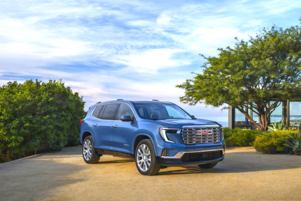 "아메리칸 스타일의 대형 SUV"…격이 다른 모습으로 팰리세이드 '정조준' 2 GMC Acadia Launch Announcement (2)
