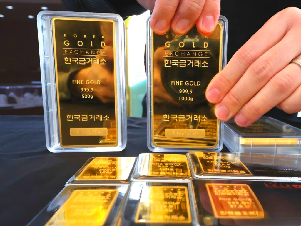 천정부지 올랐는데 "이게 왜 이래요?", "한국만 유독 이상하다?"...이유보니 '맙소사' 9 Gold prices at home and abroad (9)