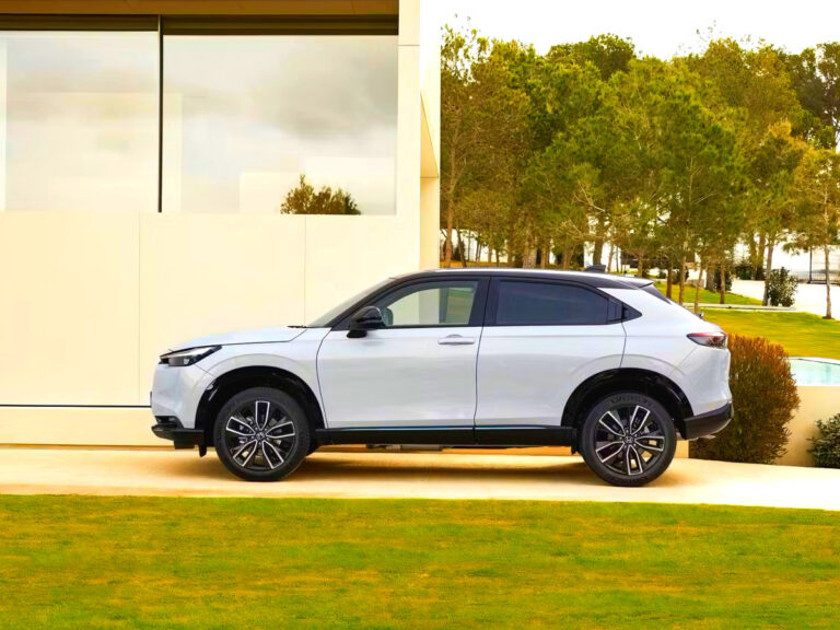 Honda HR-V Hybrid Launches in Europe