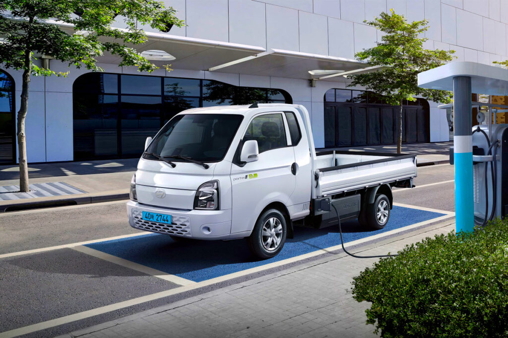 소상공인 먹여살린 車인데 "대폭 바뀌었다"…어떻게 달라졌나 봤더니 2 Hyundai 2025 Porter2 Electric Launch (2)