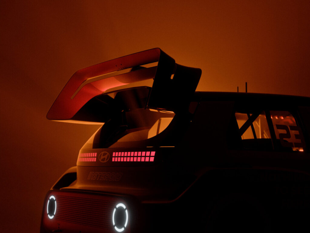 "무슨 게임인 줄"...현대차가 숨겨둔 '히든카드', 이 비주얼 실화? 2 Hyundai unveils the Insteroid concept (2)