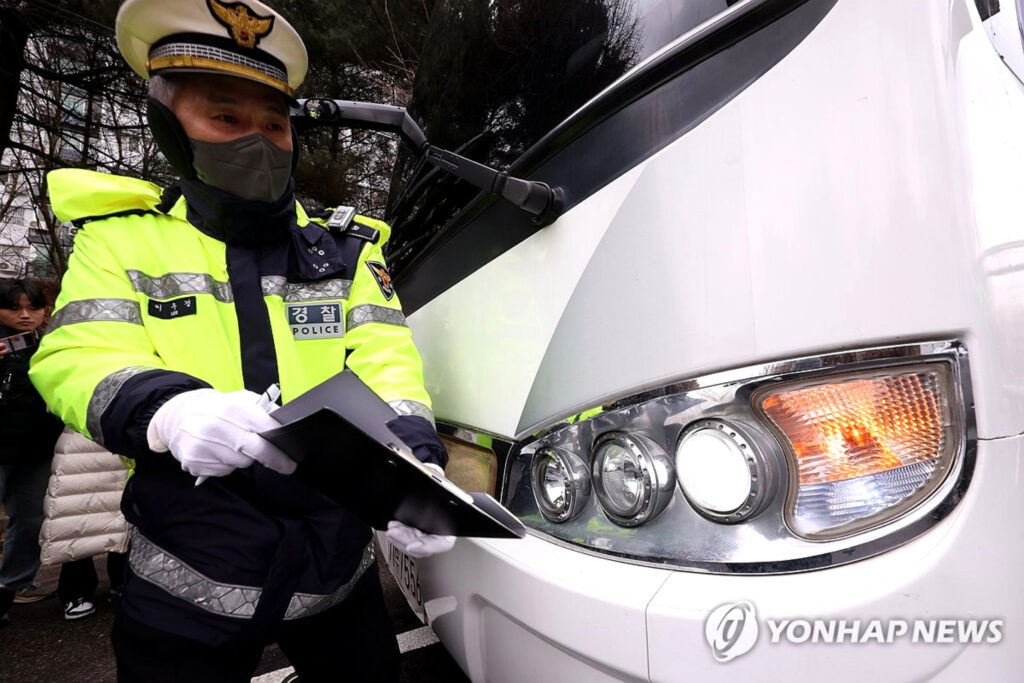 "그동안 봐준 게 아니었다"… 정부 작심하자 도로 위 무법자들 '날벼락' 2 불법 튜닝 차량 적발
