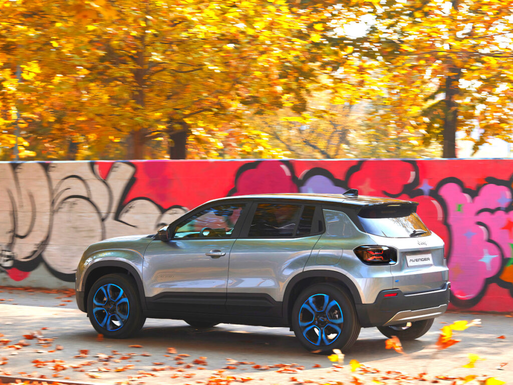 수입 SUV가 월 50만 원대 "이건 기회야"…역대급 상황, 대체 무슨 일? 8 Jeep National Test Drive Event (8)