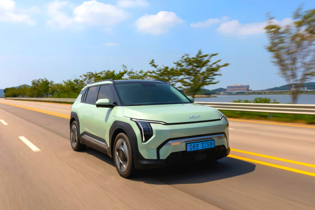 가격 동결 좋아했는데 "이건 선 넘었다"…기아가 '이럴 줄은' 2 Kia 2025 EV Option Controversy (2)