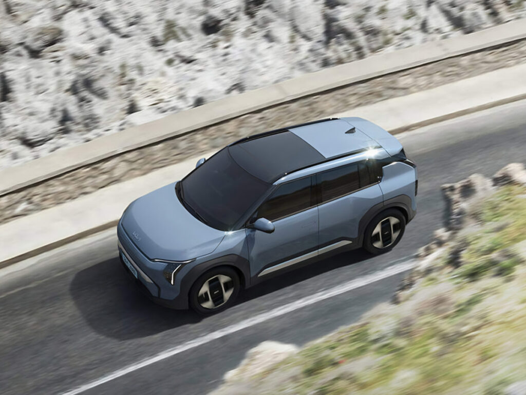 세계적 인정 받은 한국차 "테슬라도 현대차도 제쳤다"…판매량 1위, 이젠 이게 대세? 4 Kia EV3 Domestic Sales Ranking (4)