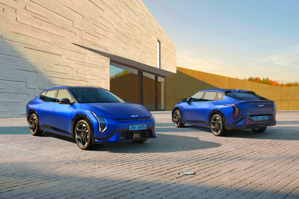 중국차도 아닌데 "3천만 원대?"…드디어 나온 전기차, 자세히 보니 7 Kia EV4 contracts open (7)
