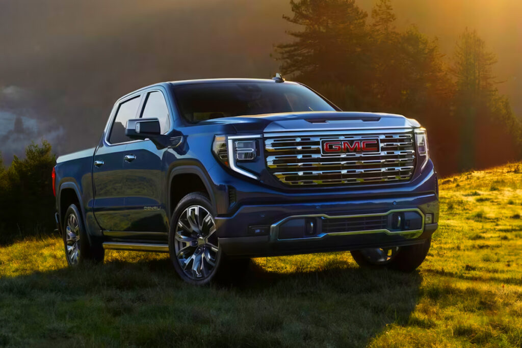 타스만? 무쏘 EV? "어림도 없다"…아빠들 환장하는 신형 픽업, 대체 뭐길래? 6 Launch of the 2025 GMC Sierra Denali (6)
