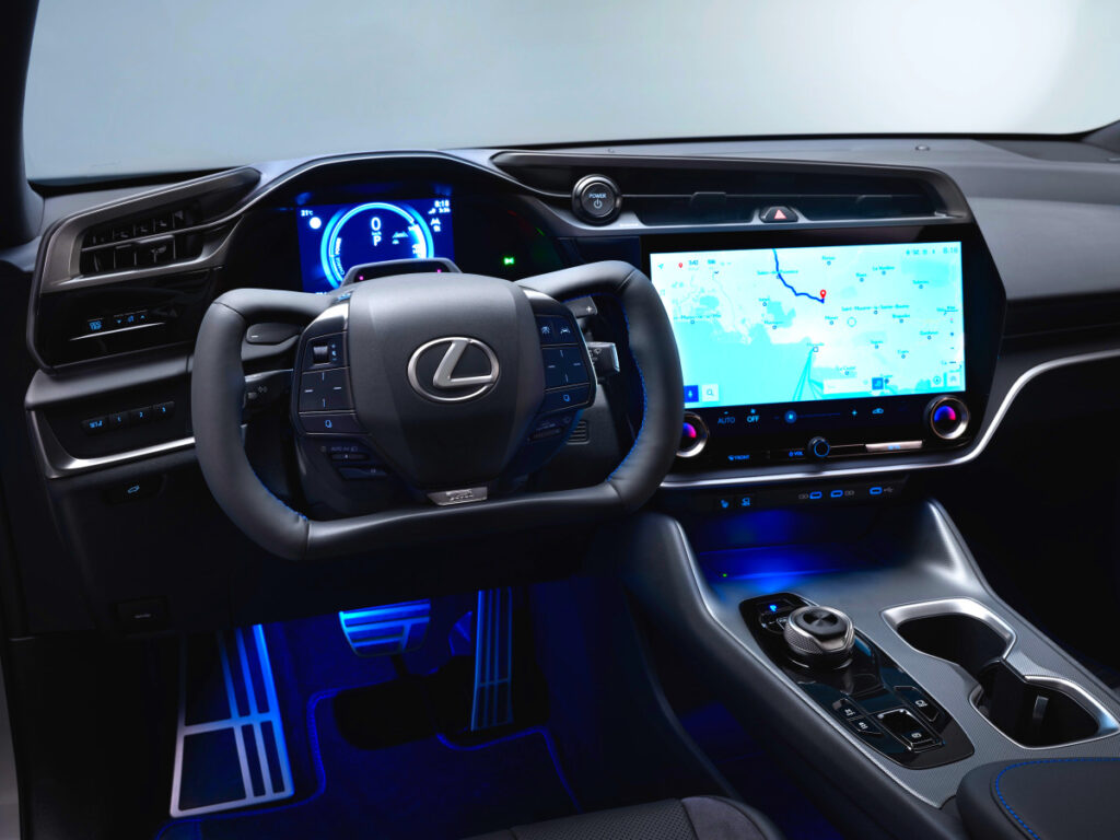 변속감 구현한 전기차 "스포츠카급 퍼포먼스"…운전이 재밌어진다 6 Lexus unveils new RZ (6)