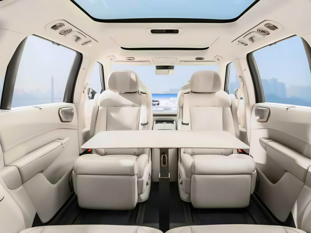 "팰리세이드도 한 수 접겠네"…고성능 대형 SUV 압도적 성능, 무려 1,443km 달린다? 6 Link&co 900 is coming soon (6)