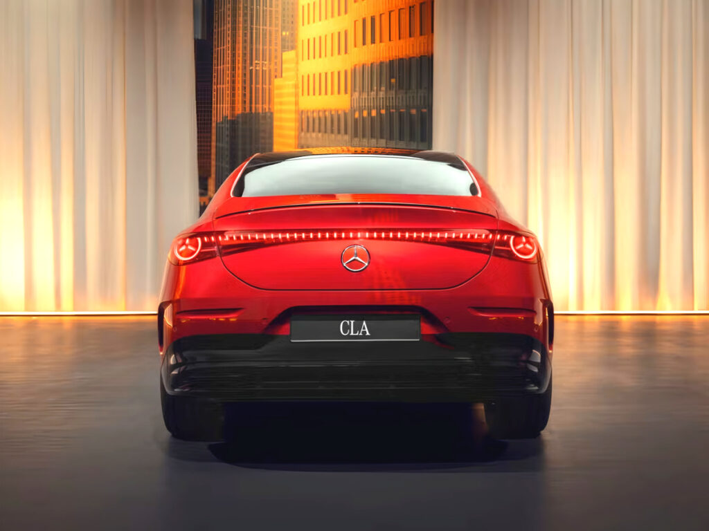 상상도 못했던 디자인인데 "벤츠가 해냈다"…무슨 車 인가 봤더니 7 Mercedes-Benz unveils the new CLA (7)