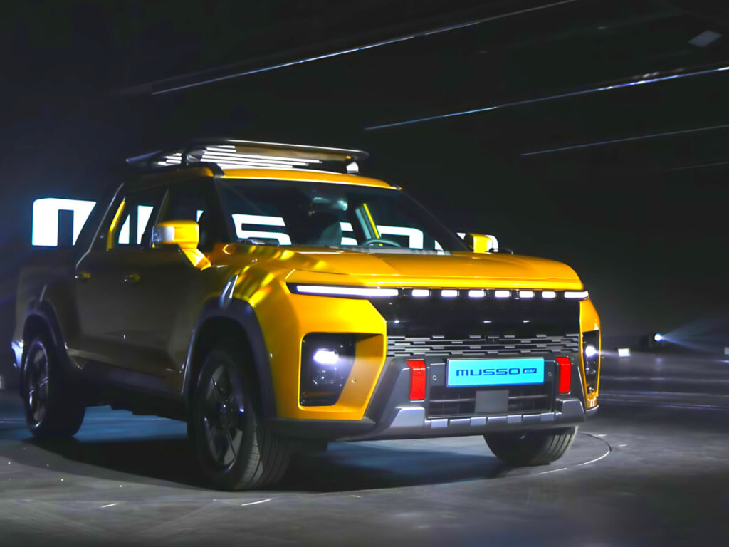 "진짜 칼을 칼았구나"...20년 만에 부활하더니, 90분 만에 완판된 車 5 Musso EV contracts exceed 3200 units (5)