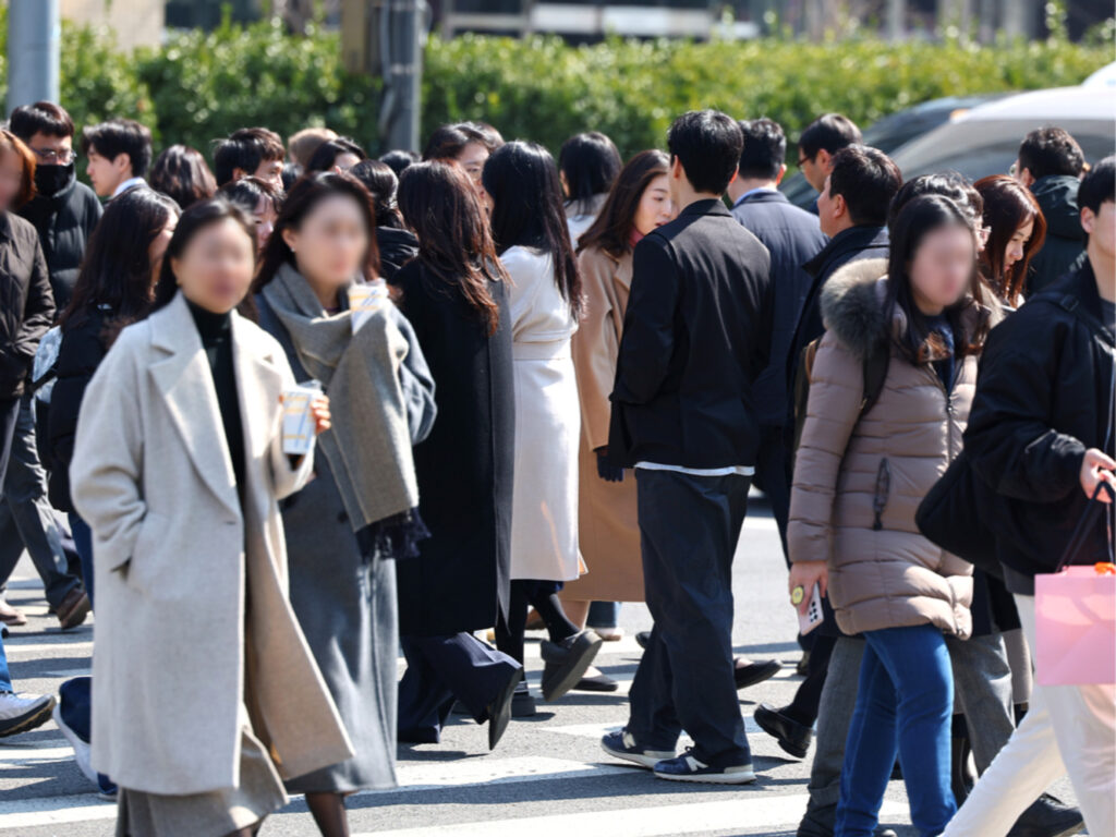 "월급명세서 열기도 겁나요", "내년부터 확 바뀐다"…직장인들 '울상' 이유가 3 국민연금 보험료율 상승