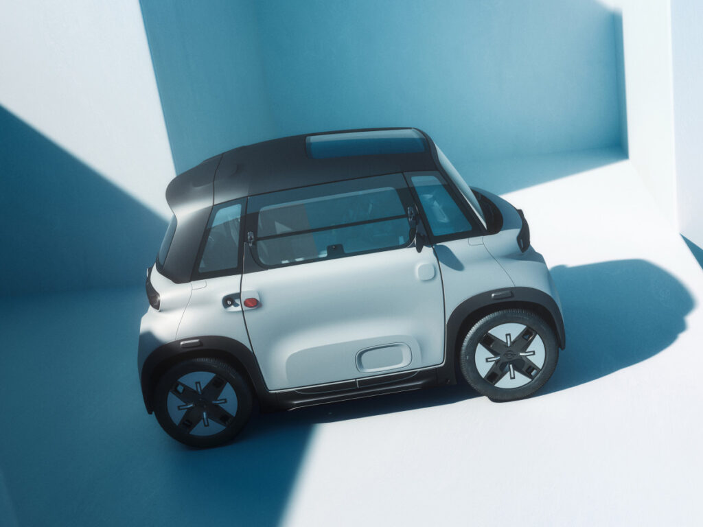 전기차인데 "캐스퍼 절반 가격"…중학생도 운전 가능하다는 車, 뭐길래? 7 Opel 2025 Rocks unveiled (7)