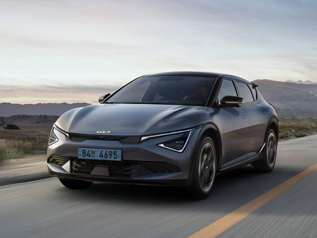 "이런 게 나올 줄 몰랐다"…한국 출몰 예정인 4천만 원 대 세단, 가성비 미쳤네 5 Polestar2 Standard coming to Korea (5)