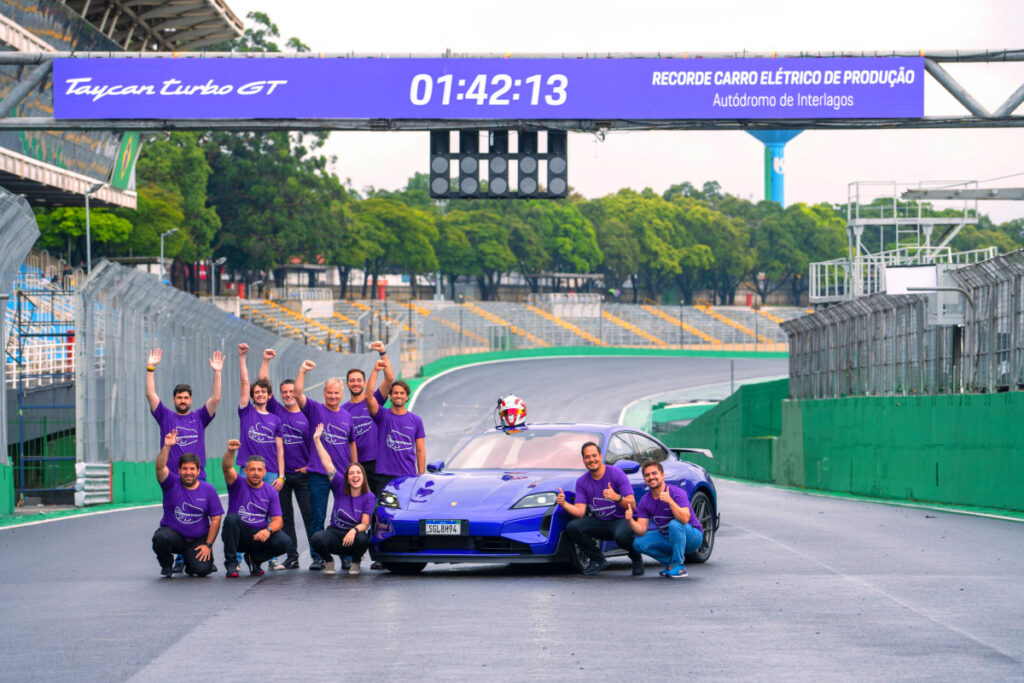 "디자인만 예쁜 줄 알았는데"…비싼 가격에도 포르쉐 찾는 이유 2 Porsche Taycan Turbo GT new Record (2)