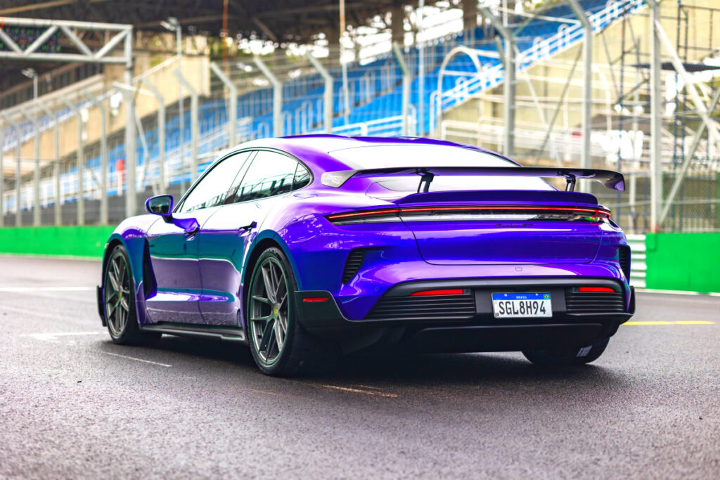 "디자인만 예쁜 줄 알았는데"…비싼 가격에도 포르쉐 찾는 이유 7 Porsche Taycan Turbo GT new Record (7)