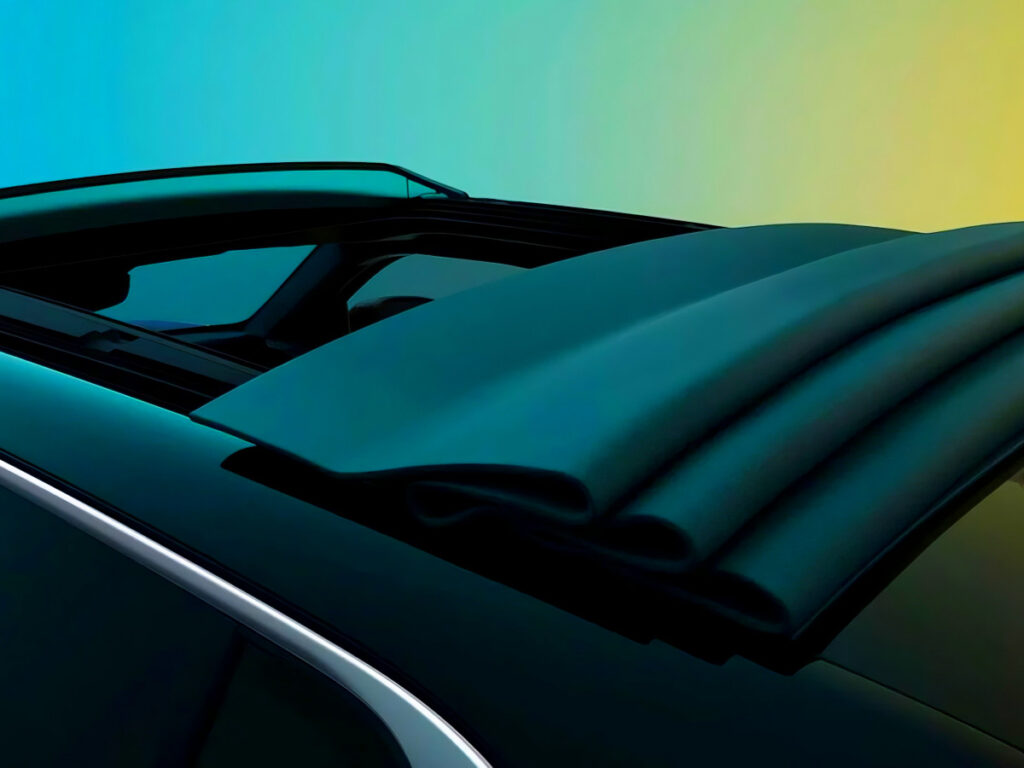 "그랑 콜레오스 다음은 이건가?"...'특단의 무기' 선보인 르노, 한국에서도 '난리' 5 Renault 4 E-Tech Plein Sud launched (5)