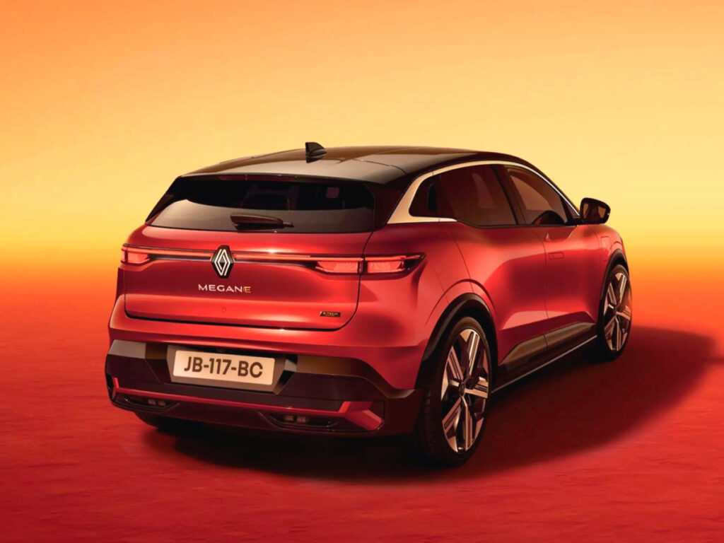 그랑 콜레오스 성공하자 탄력받은 '르노'…새로운 스타일의 전기차 공개 3 Renault Megane E-Tech unveiled (3)