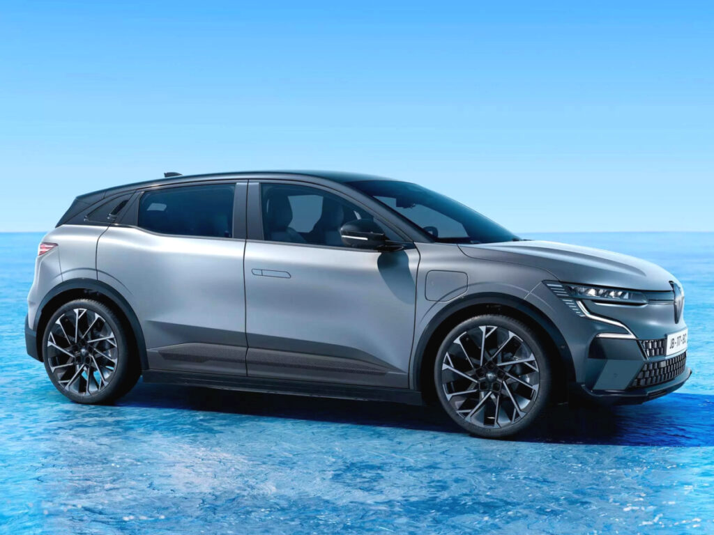 그랑 콜레오스 성공하자 탄력받은 '르노'…새로운 스타일의 전기차 공개 5 Renault Megane E-Tech unveiled (5)