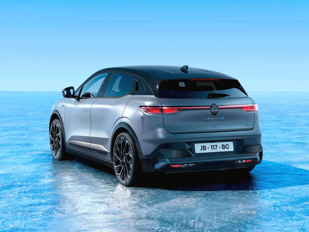 그랑 콜레오스 성공하자 탄력받은 '르노'…새로운 스타일의 전기차 공개 7 Renault Megane E-Tech unveiled (7)
