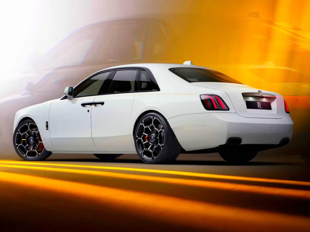"121년? 역시나 달랐다"…벤틀리도 한 수 접는다는 車, 이렇게나 바뀌다니 8 Rolls-Royce launches new Ghost series (8)
