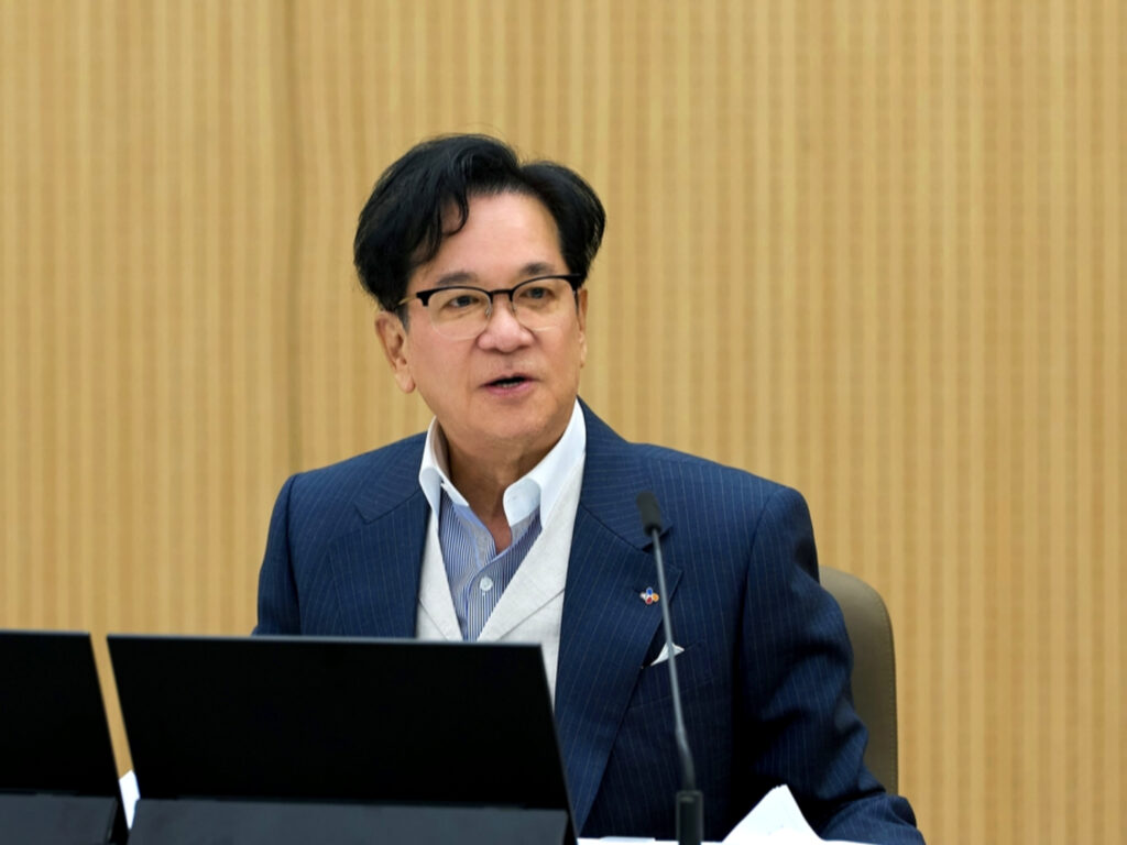 삼성·SK도 아니었다 "연봉이 무려 323억…?" 예상 밖 결과에 '깜짝' 3 삼성 SK 연봉