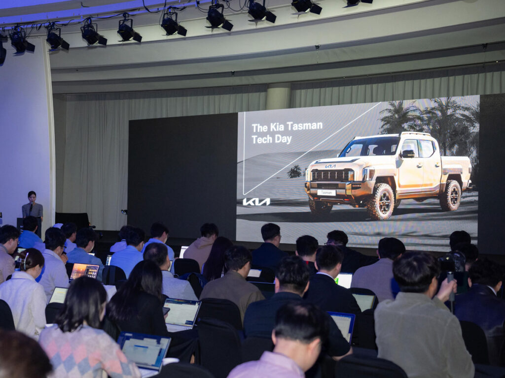 17일 만에 4천대 판매 "이유 있었다"…렉스턴 칸에는 없는 타스만 기능, 뭐길래? 2 The Kia Tasman Tech Day (2)