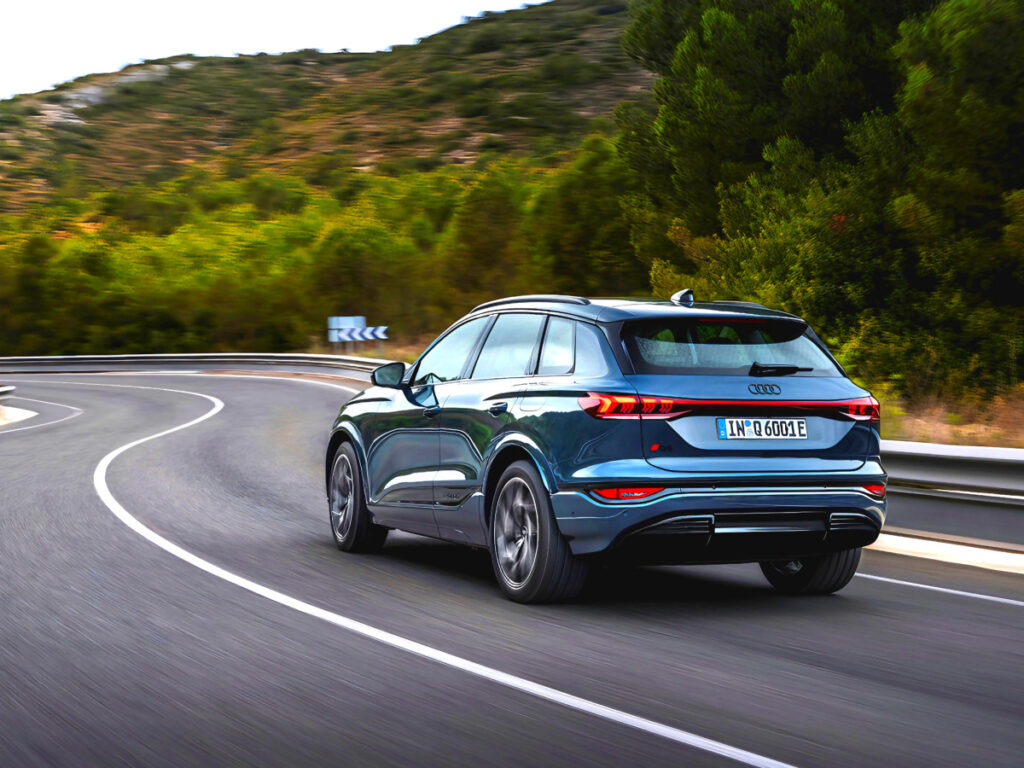 "대체 얼마나 좋길래?"...'엄청난 스펙' 프리미엄 SUV, 마침내 한국 상륙 7 The New Audi Q6 e-tron launched (7)