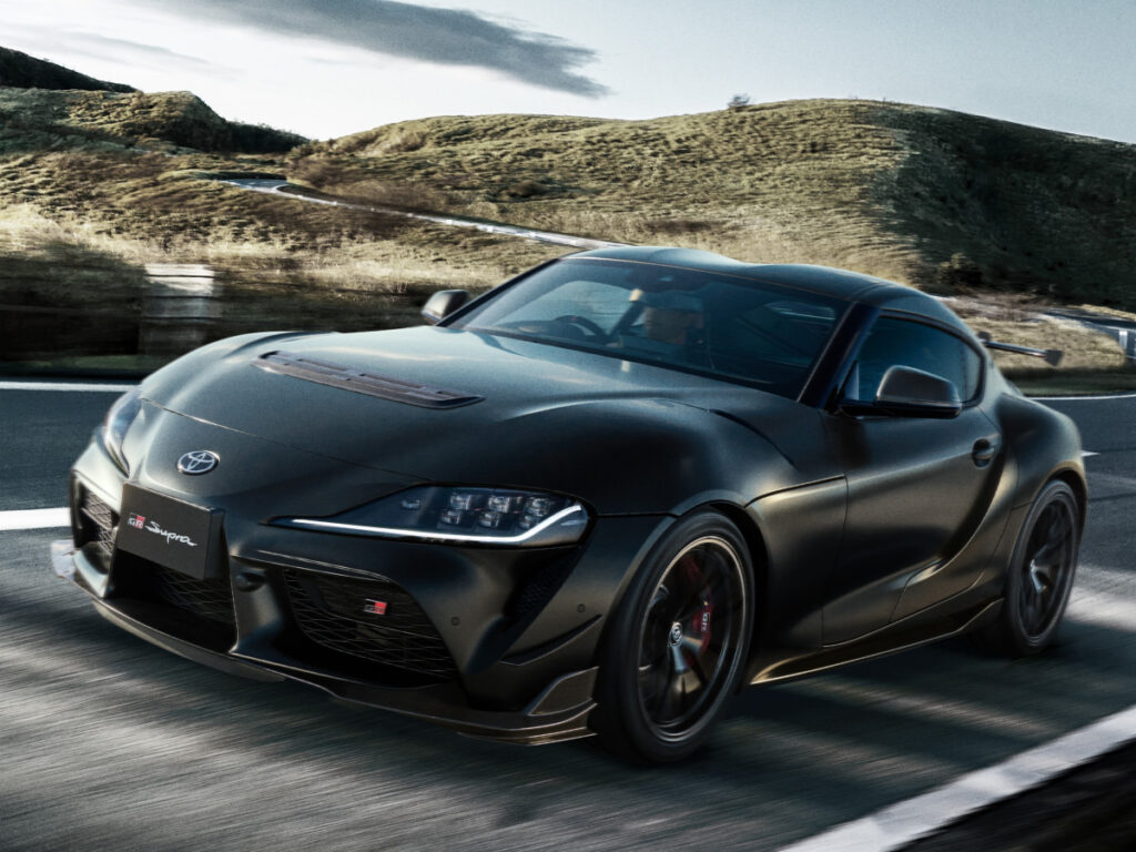 "이건 진짜 압도적이다", "포르쉐를 뛰어넘네?"…수동 변속기 장착하고 등장한 車 3 Toyota Supra A90 Final Edition (3)