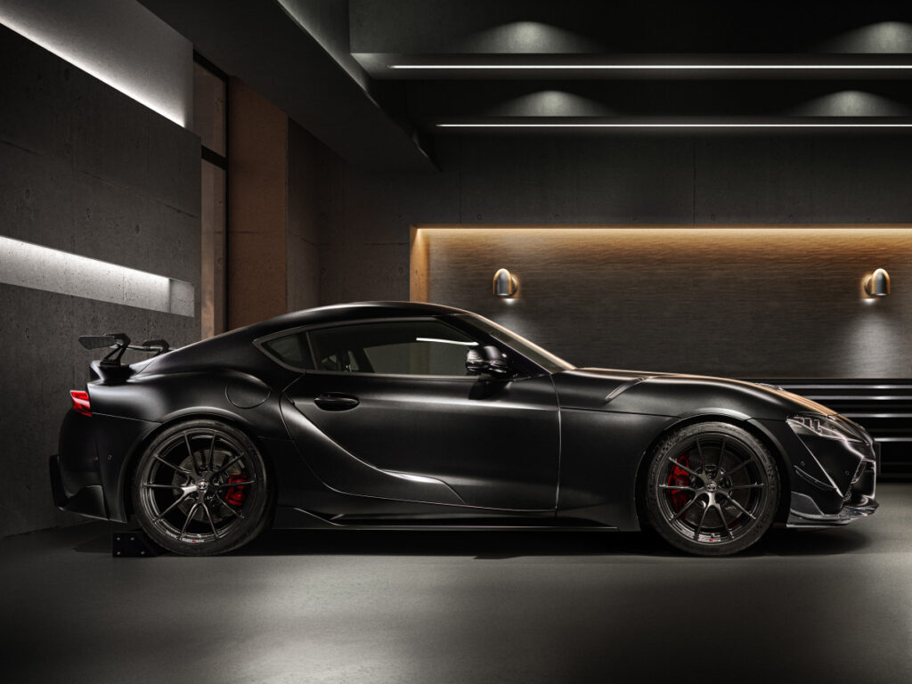 "이건 진짜 압도적이다", "포르쉐를 뛰어넘네?"…수동 변속기 장착하고 등장한 車 4 Toyota Supra A90 Final Edition (4)