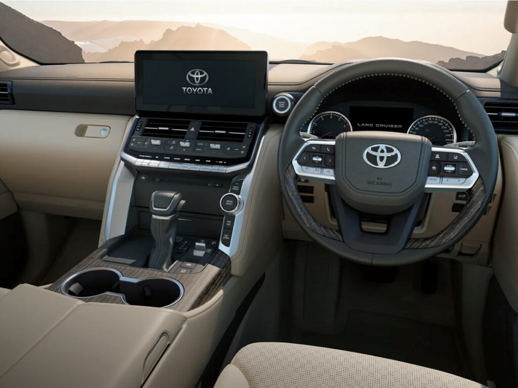 레인지로버급 SUV "4년 만에 확 바뀌었다"…실내 디자인 본 아빠들 '깜짝' 놀란 이유 3 Toyota Unveils New Land Cruiser (3)