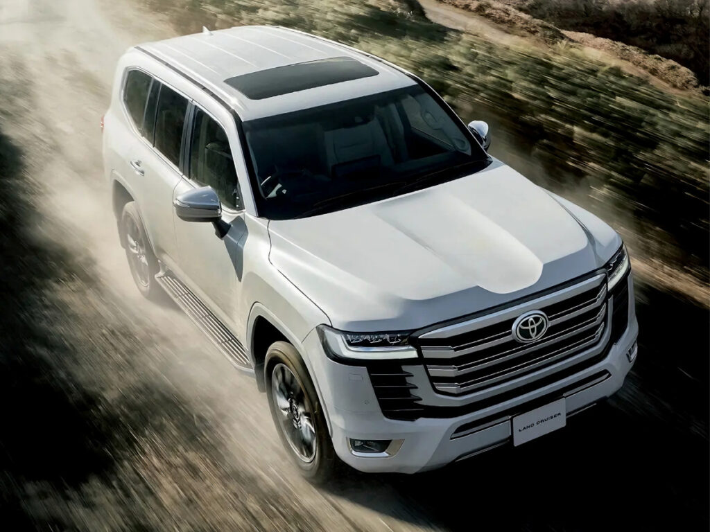 레인지로버급 SUV "4년 만에 확 바뀌었다"…실내 디자인 본 아빠들 '깜짝' 놀란 이유 5 Toyota Unveils New Land Cruiser (5)