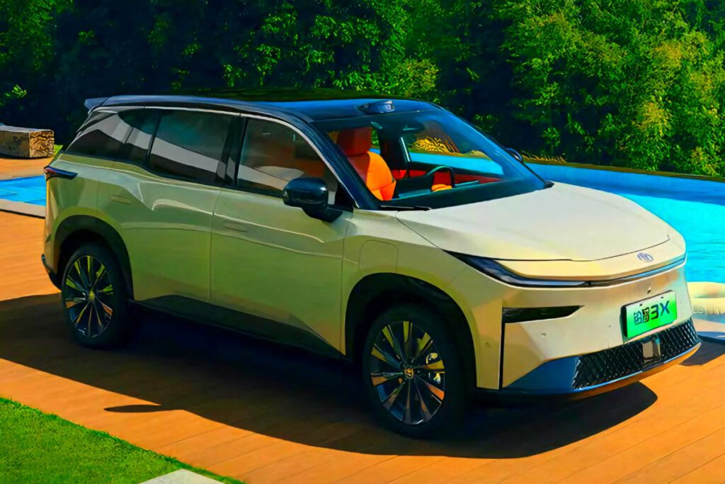 610km 가는 일본차인데 "2천만 원대 가격"…놀라운 신차 등장, 판도 바뀌나 3 Toyota bZ3X China unveiled (3)