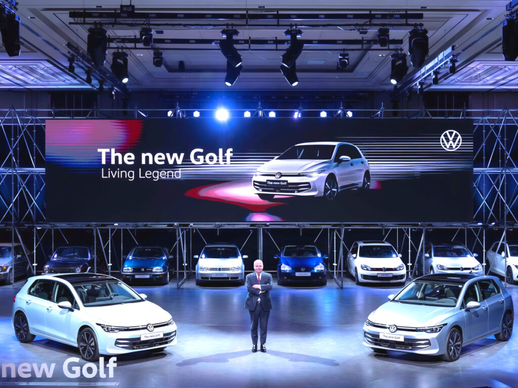 하이브리드도 아닌데 "한 번에 860km 간다"…새롭게 태어난 국민 '수입차' 10 Volkswagen launches new Golf (10)