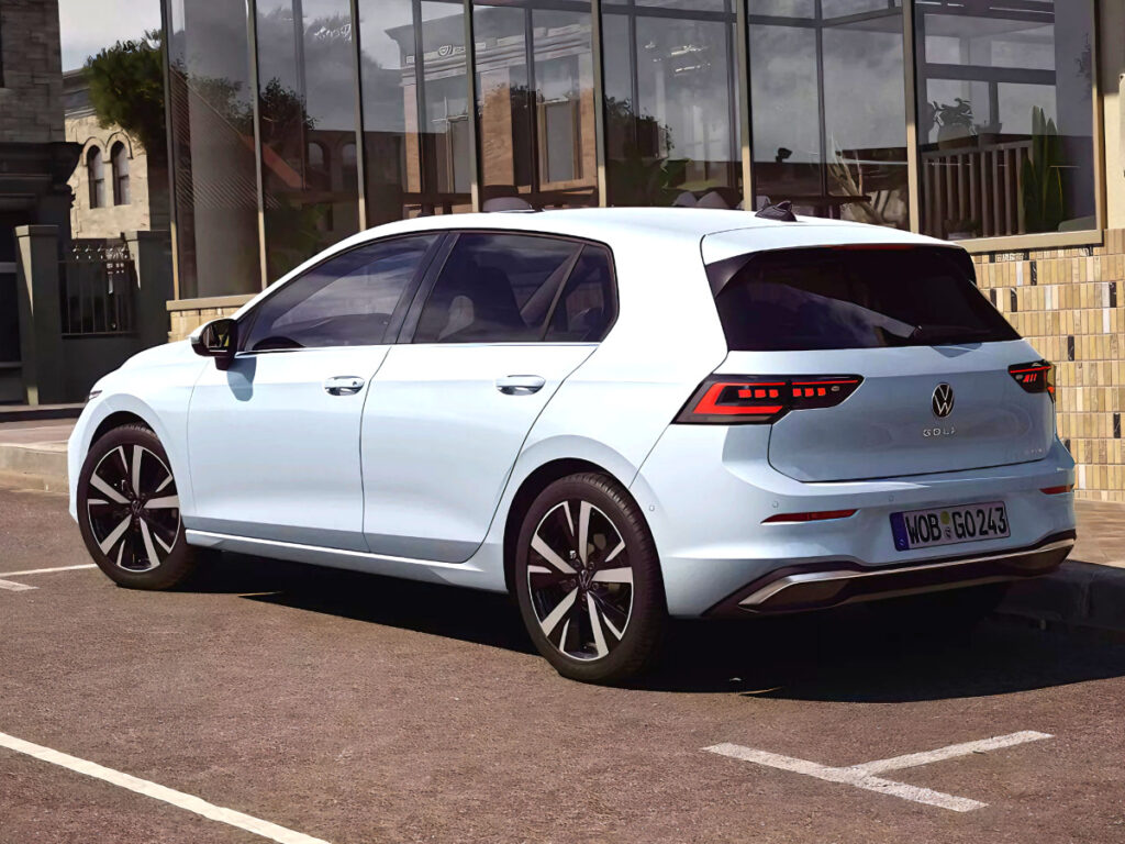 하이브리드도 아닌데 "한 번에 860km 간다"…새롭게 태어난 국민 '수입차' 4 Volkswagen launches new Golf (4)