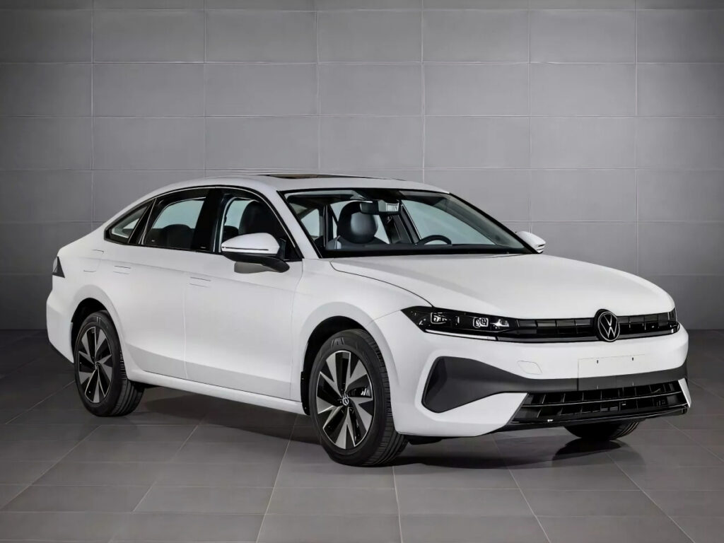 아반떼보다 큰데 "디자인도 예쁘다"…시선 확 끄는 준중형 세단, 뭐길래? 4 Volkswagen unveils new Sagitar (4)