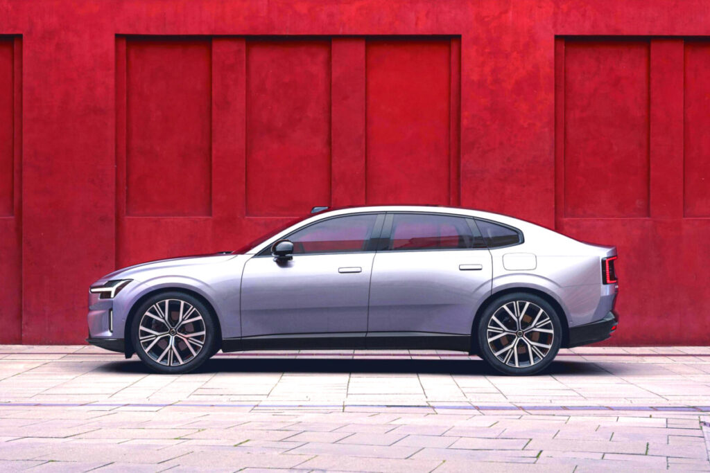 BMW·벤츠와는 다른 車 "드디어 나왔다"…공개된 모습에 '이럴 수가' 1 Volvo Cars ES90 unveiled