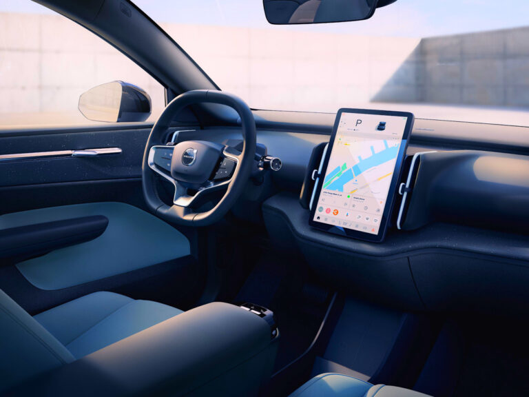 Volvo EX30 starts shipping in earnest