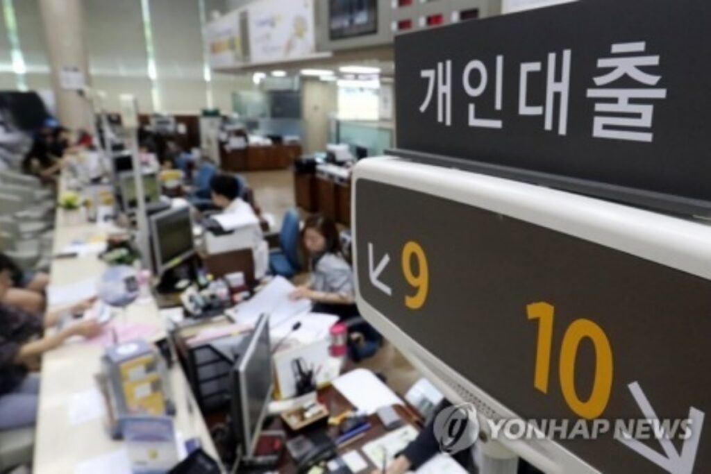 불안불안하더니 ‘결국’ ”10년 만에 최고치 찍었다”…갈 곳 없던 서민들 ‘결국’ 3 불법사금융