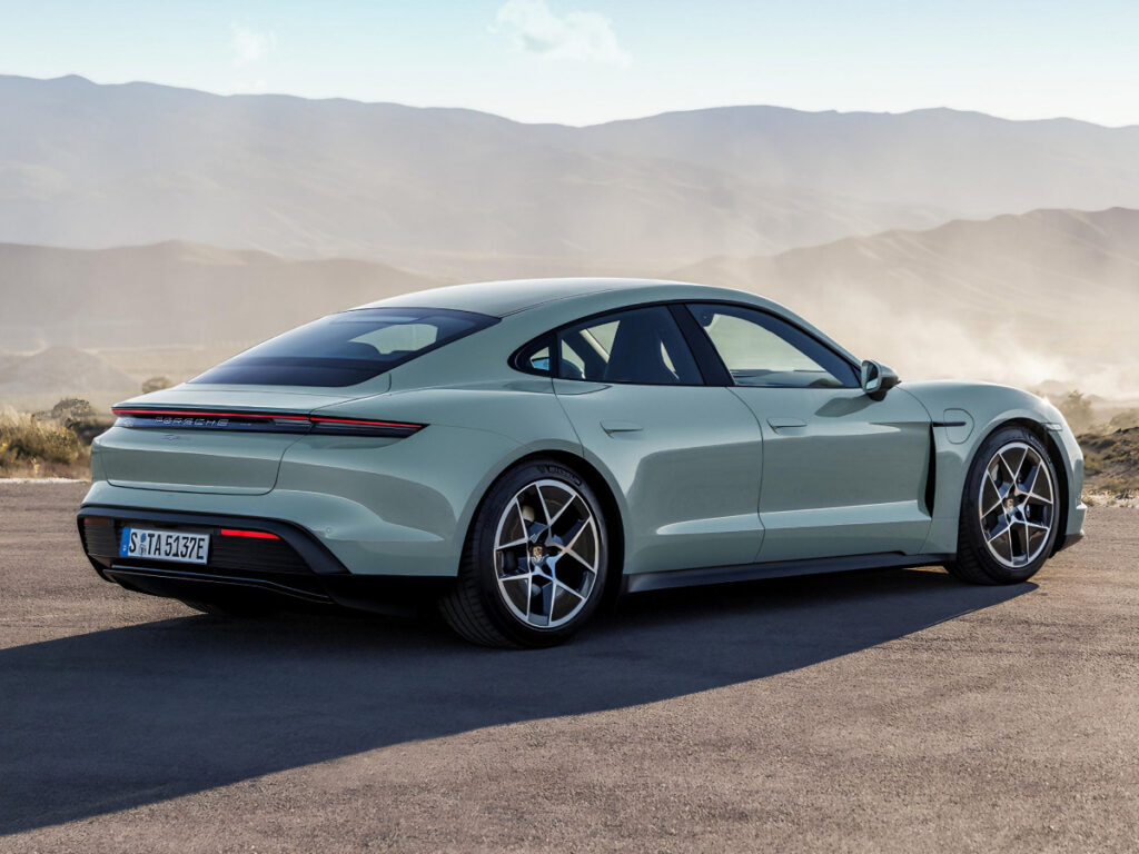 "출시한 지 얼마나 됐다고"...아우디·포르쉐, '발칵' 뒤집힌 이유가 6 Audi Porsche USA Recall (6)