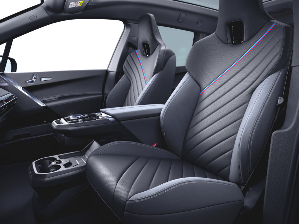 감탄만 나온다는 고성능 전기차 "테슬라·아우디와는 달라요"…정체 보니 '납득' 5 BMW New iX M70 xDrive (5)