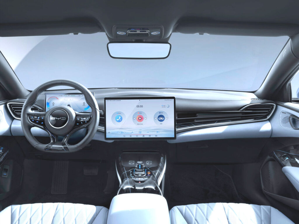 아토3는 시작일 뿐 "더 센 것 나온다"…BYD 행보에 국산차 업계 '초긴장' 3 BYD Seal Domestic Certification (3)